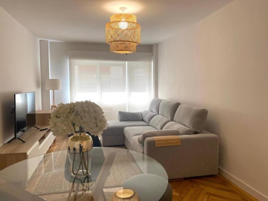 شقة Centro Gijon Cabrales 31 المظهر الخارجي الصورة