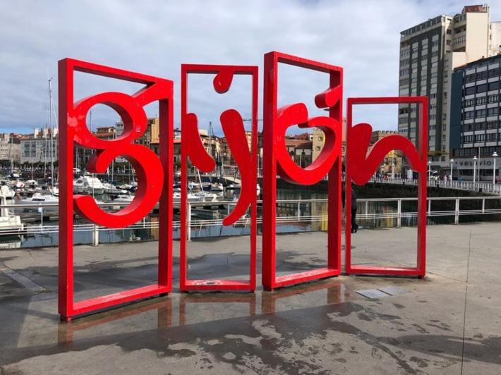 شقة Centro Gijon Cabrales 31 المظهر الخارجي الصورة