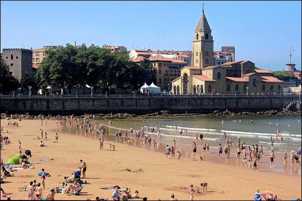 شقة Centro Gijon Cabrales 31 المظهر الخارجي الصورة